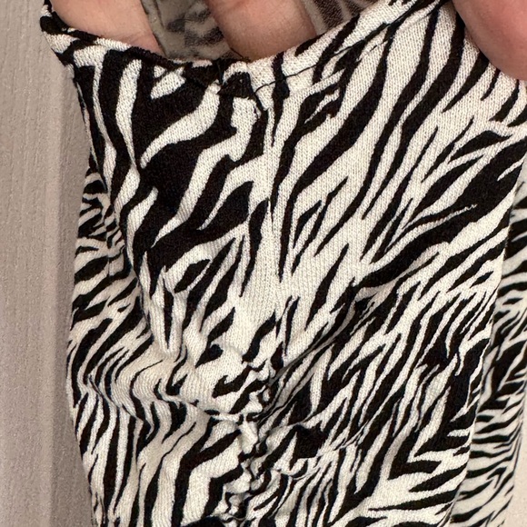 NWT FREE PEOPLE TANK. ZEBRA PRINT BUTTONED & COLLARED TOP. RACERBACK. ROUCHED - Picture 9 of 16